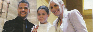 Antonella Clerici ed Eddy Martens di nuovo insieme: felici per la comunione della figlia Maelle Antonella Clerici ed Eddy Martens di nuovo insieme: felici per la comunione della figlia Maelle