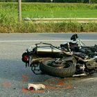 Incidente a Biella: impenna la moto e si schianta contro un muro, morto a 34 anni