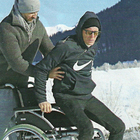 Lapo Elkann a St. Moritz, in sedia a rotelle dopo il terribile incidente a Tel Aviv
