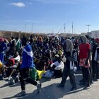 Migranti, oltre 130mila in Italia da inizio anno. Scontro tra Roma e Berlino sulle Ong in Ue