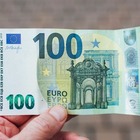 Bonus 100 euro (ex Renzi) in busta paga: a chi spetta e le simulazioni degli importi in base al reddito