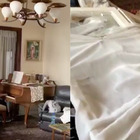 Esplosione Beirut, un’anziana suona il piano tra le macerie di casa sua