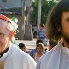 I preti argentini delle favelas difendono Papa Francesco, basta strumentalizzarlo per fini politici
