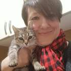 Da 4 mesi positiva e lavoro a rischio: «Ho pensato al suicidio, mi aiutano i gatti e la musica di Laura Pausini»