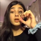 TikTok, 17enne finge tutorial make-up e denuncia i lager in Cina beffando la censura