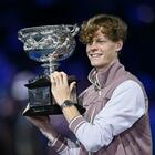 Sinner vince l'Australian Open: la gioia incontenibile dopo aver battuto Medvedev: «Una vittoria speciale»