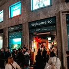 Amazon, per il Black Friday aperto un negozio a San Babila nel cuore di Milano