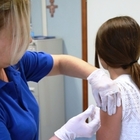 Bari, epidemia di morbillo nell'ospedale pediatrico: 8 bimbi contagiati da figlia di genitori no-vax