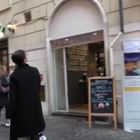 Coronavirus, hotel a Roma vieta ingresso a chi arriva dalla Cina: «Non c'entra nulla il razzismo»