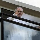Papa Francesco sta meglio. Il cardinale Re: «Domani in Vaticano». Ma a Pasqua non celebra