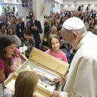 Caro Papa mi aiuti, mamma Ginevra non vede la figlia Arianna da 9 anni e porta il caso in Vaticano