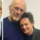 Michael J Fox e Christopher Loyd, l'abbraccio che commuove i fan: 40 anni dopo Ritorno al futuro (e la lotta al Parkinson)