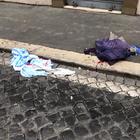 Roma, auto travolge pedone sul marciapiede in via Sistina: è grave