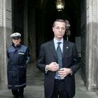 Paolo Massari patteggia 2 anni per lo stupro dell'amica: niente carcere, l'ex assessore di Milano va in terapia