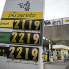Benzina, la (nuova) vita a 2 euro/litro