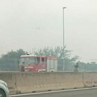 Bari, incendio alla zona industriale: il fumo invade la tangenziale. Traffico in tilt