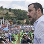 Salvini a Pontida: «Porti chiusi ai migranti»