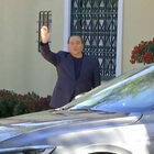 Berlusconi cade a Villa Grande sull'Appia Antica: ricoverato per una notte Rientrato ad Arcore