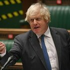 Gran Bretagna, Johnson conferma riaperture