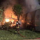 Esplode un camion: vigile del fuoco muore mentre tentava di spegnere le fiamme
