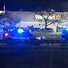 Sparatoria nel supermercato Walmart in Virginia, il direttore fa fuoco sui dipendenti: almeno 10 morti