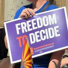 Aborto, gli Usa tornano indietro di 160 anni. L'Arizona rende applicabile una legge del 1864 che lo proibisce quasi totalmente