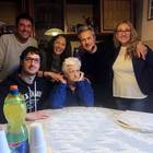 Coronavirus, la video-festa a Spoleto per i 105 anni di nonna Ninetta sopravvissuta alla Spagnola e a due guerre mondiali