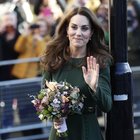 Kate Middleton stupisce con l'abito aderentissimo: la scelta ha un significato preciso