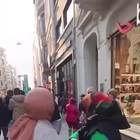 Istanbul, il momento dell'esplosione nella via dello shopping