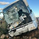 Incidente tra bus e trattore