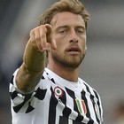Marchisio, rapinato nella sua villa: l'ex calciatore e la moglie minacciati con la pistola. «Da balordi puntare una pistola in faccia a una donna»