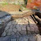 Roma, riaffiora l'antica via Latina durante scavi per gas. La soprintendenza: «Conserva i solchi dei carri»