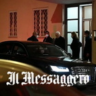 Mattarella lascia la sua casa ai Parioli con la figlia durante il voto decisivo a Montecitorio