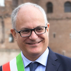 Il sindaco Roberto Gualtieri scrive a Leggo gli auguri ai cittadini di Roma: «Insieme faremo una città grandiosamente normale»
