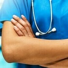 Sesso per curare papilloma e tumore: medico indagato per la "speciale terapia", doppia inchiesta dopo il servizio tv