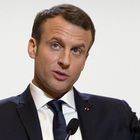 Macron pronto a moratoria sull'aumento delle tasse sui carburanti