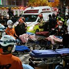 Seul, 151 morti nella calca della festa di Halloween. «Ci calpestavamo, impossibile respirare». Sono 355 le segnalazioni di persone scomparse VIDEO