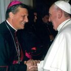 Il cardinale Grech spedito dal Papa alla Cei per ammansire la fronda: «Troviamo soluzioni condivise»