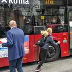 Roma, stop allo smart working e nuovi orari per le scuole: ecco il piano anti-caos per i bus