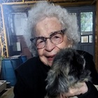 Nonna Tota a 97 anni ritrova il suo cagnolino scomparso: l'emozione dell'incontro grazie a due sconosciuti