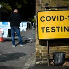 Coronavirus, il Regno Unito vara nuove restrizioni e il ministro degli esteri annuncia: «Se non funziona lockdown totale entro Natale»