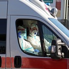 immagine Coronavirus a Napoli, l'appello di una figlia: «Mio padre sta morendo, fate presto!»