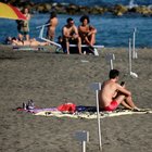 Spiagge, presenze a picco a giugno: colpa del Covid e del maltempo. Sardegna e Lazio le più penalizzate