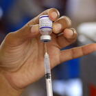 Pfizer: vaccino specifico per Omicron pronto entro marzo