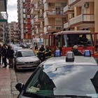 Taranto, uomo di 70 anni morto in casa da giorni: nessuno lo sapeva. Il suo cane vegliava su di lui