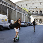 Roma invasa dai monopattini (Foto Giacomo Gabrielli/Ag.Toiati)