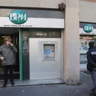 Milano, "banda del buco" in azione in banca Bpm: rubati 160mila euro