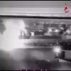 Raid Usa a Baghdad, il momento in cui il missile colpisce il convoglio di Soleimani