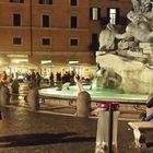 I PRECEDENTI - Uomo si tuffa nudo nella fontana di piazza Navona