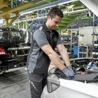 Germania, cala la fiducia delle aziende automotive: il 75% blocca nuovi investimenti